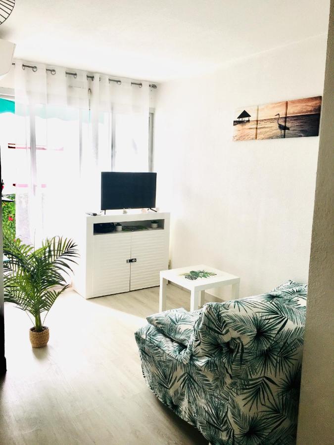 Studio Cosy Et Moderne Au Couchant Situe 150M De La Plage -Avec Parking Gratuit Prive - 25M2 - Climatise - Balcon - Wifi Gratuit La Grande-Motte Buitenkant foto