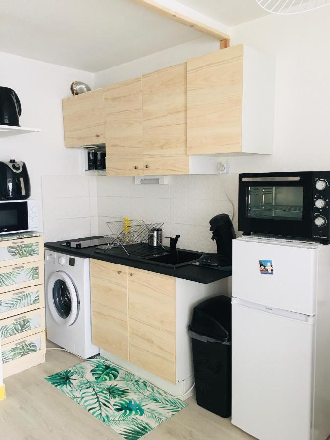 Studio Cosy Et Moderne Au Couchant Situe 150M De La Plage -Avec Parking Gratuit Prive - 25M2 - Climatise - Balcon - Wifi Gratuit La Grande-Motte Buitenkant foto